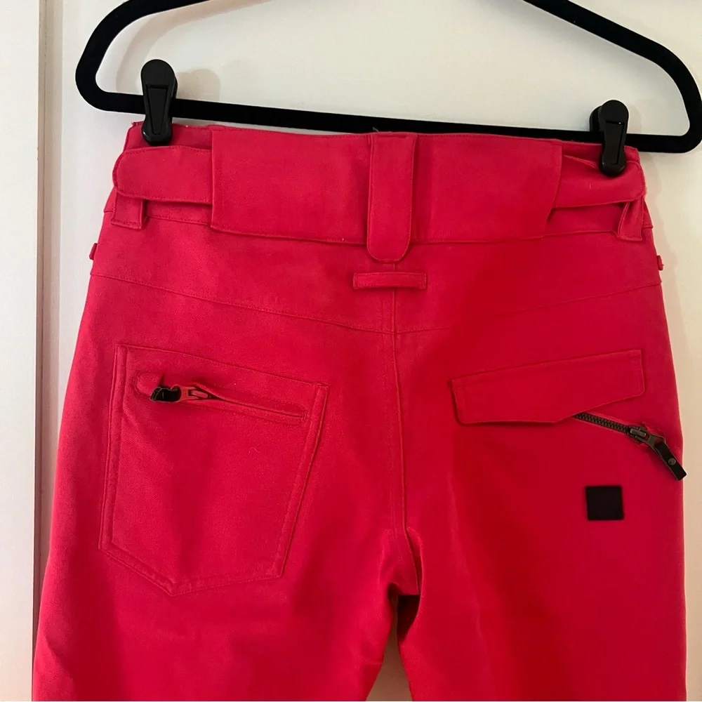 NWT roxy snowpants- slim fit!